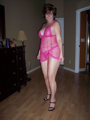 Amateur mature in sexy lingerie Porn Pic - SpankBang